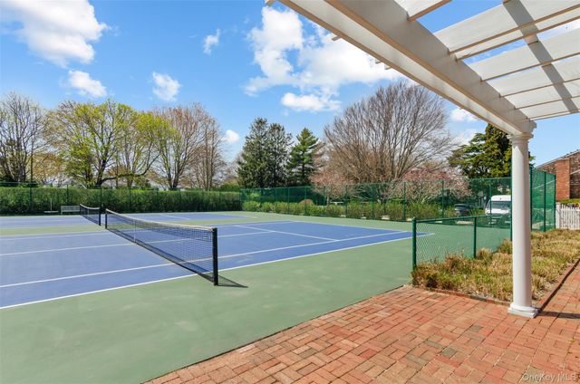 570 Hampton Road 31, Southampton, NY 11968