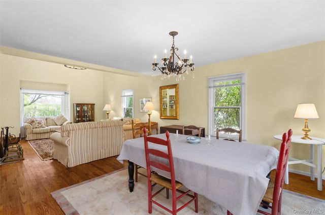 570 Hampton Road 31, Southampton, NY 11968