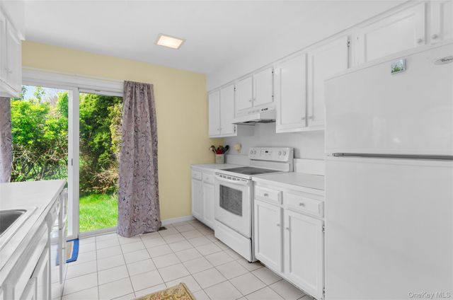 570 Hampton Road 31, Southampton, NY 11968