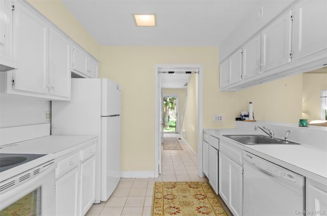570 Hampton Road 31, Southampton, NY 11968