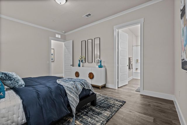 865 Limmer LOOP 435, Hutto, TX 78634