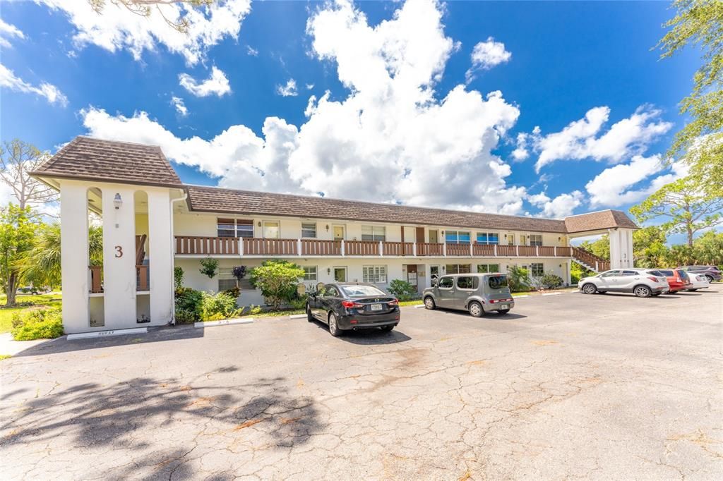 3 QUAILS RUN BOULEVARD 8, Englewood, FL 34223