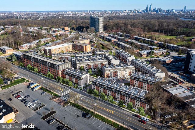 2717 LORRAINE CT, Philadelphia, PA 19131