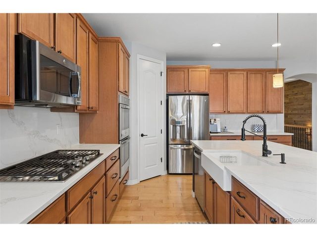 546 Eveningsong Dr, Castle Rock, CO 80104