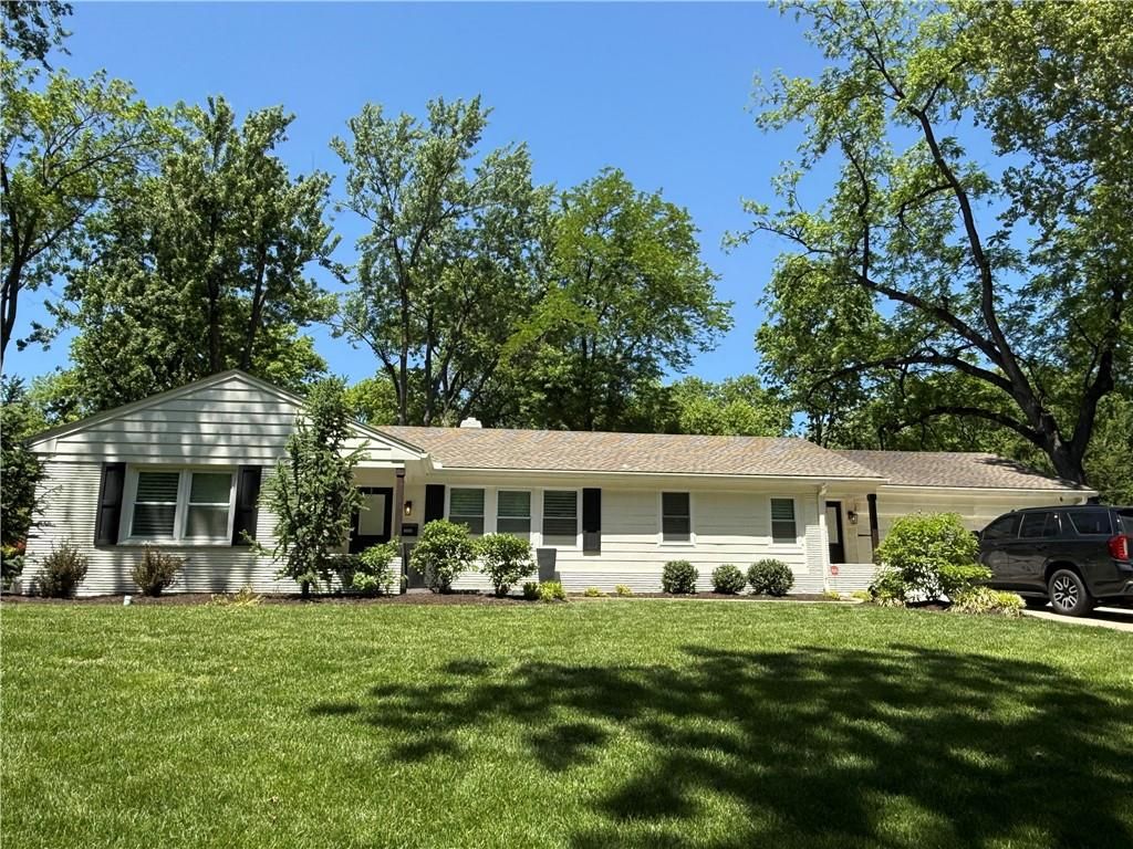 3004 W 91st Street, Leawood, KS 66206
