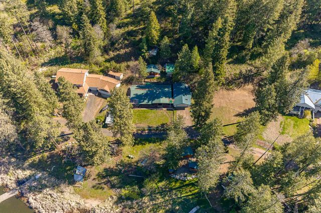 42408 N Sylvan Rd, Elk, WA 99009
