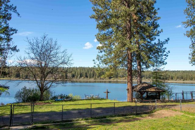 42408 N Sylvan Rd, Elk, WA 99009
