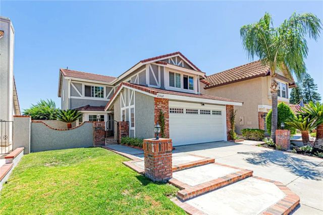21460 Via Espana, Yorba Linda, CA 92886