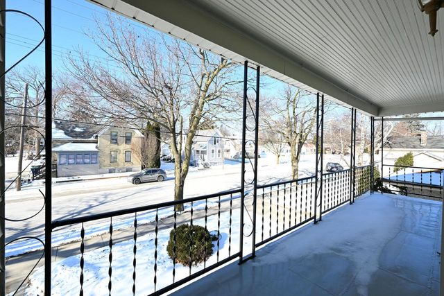 1132 11th AVENUE, Grafton, WI 53024