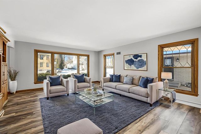 1132 11th AVENUE, Grafton, WI 53024