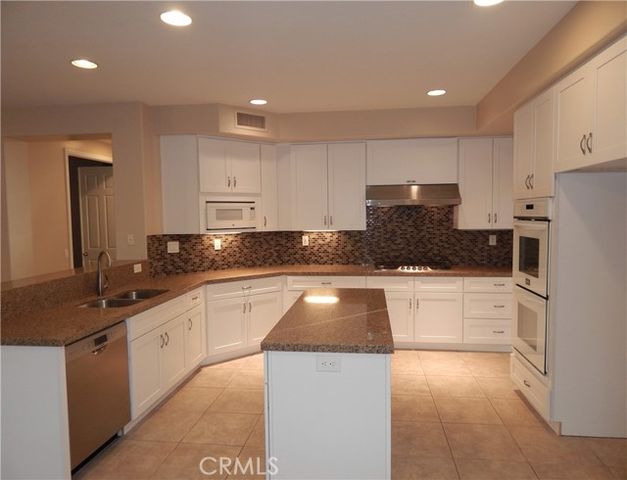 28351 Harvest View, Lake Forest (el Toro), CA 92679