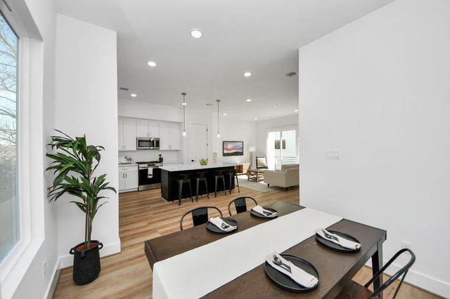 4804 Elysian Street B, Houston, TX 77009