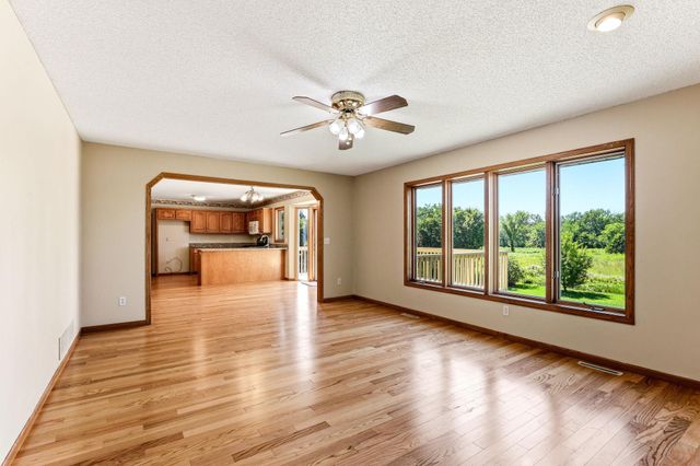 6980 137th Avenue NW, Anoka, MN 55303