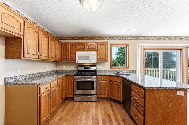 6980 137th Avenue NW, Anoka, MN 55303