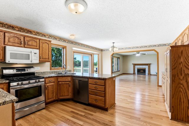6980 137th Avenue NW, Anoka, MN 55303