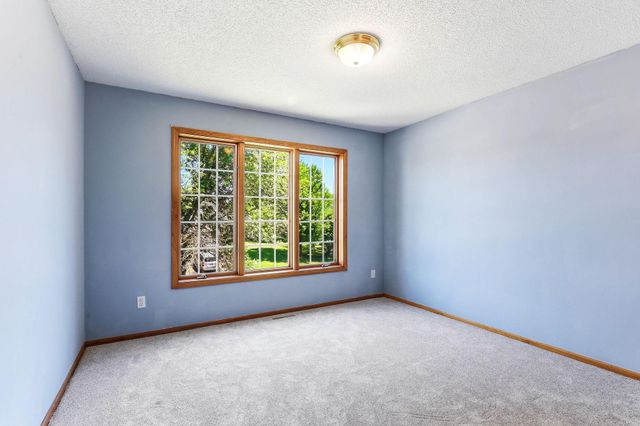 6980 137th Avenue NW, Anoka, MN 55303