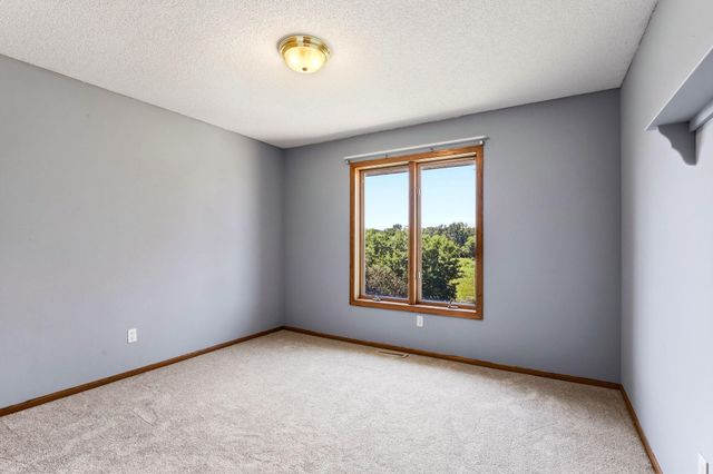6980 137th Avenue NW, Anoka, MN 55303