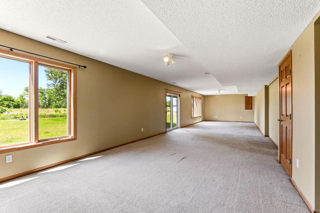 6980 137th Avenue NW, Anoka, MN 55303