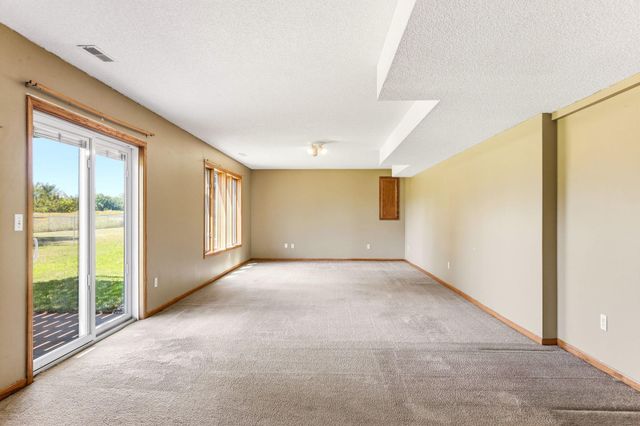 6980 137th Avenue NW, Anoka, MN 55303