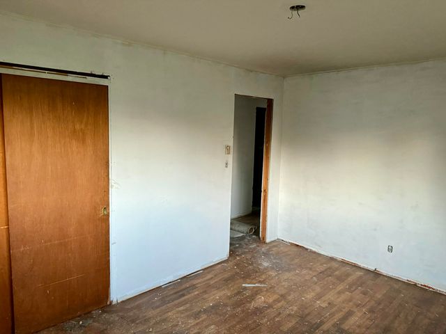 854 S Crystal Avenue, Benton Harbor, MI 49022