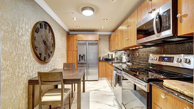 3000 S Ocean Drive 920, Hollywood, FL 33019