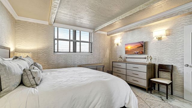 3000 S Ocean Drive 920, Hollywood, FL 33019