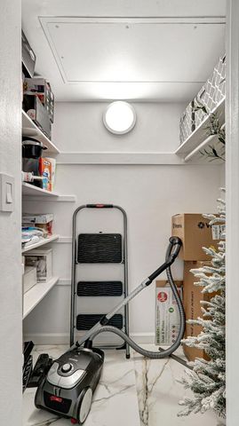 3000 S Ocean Drive 920, Hollywood, FL 33019