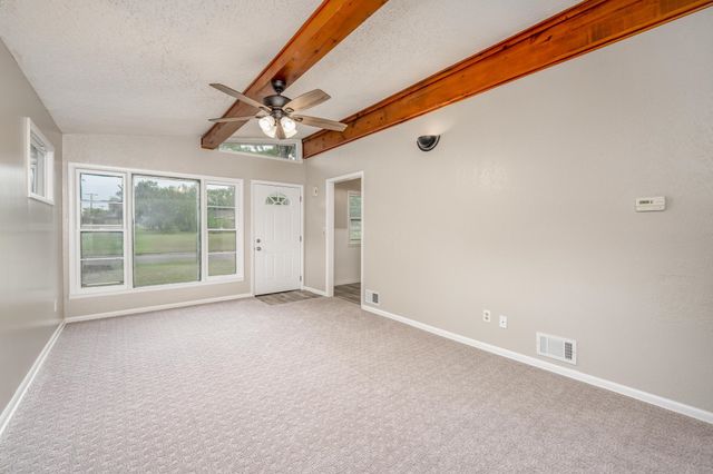 461 S Westview Dr, Derby, KS 67037