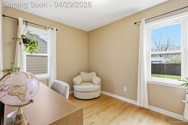 2304 E 4th Street, Royal Oak, MI 48067