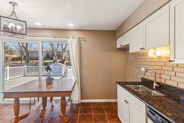 316 Bedford Road, Bolingbrook, IL 60440