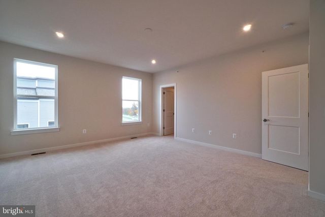 20285 NEWFOUNDLAND SQ, Ashburn, VA 20147
