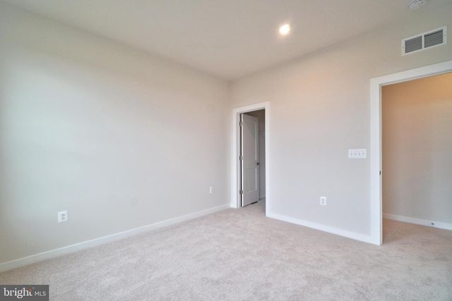 20285 NEWFOUNDLAND SQ, Ashburn, VA 20147