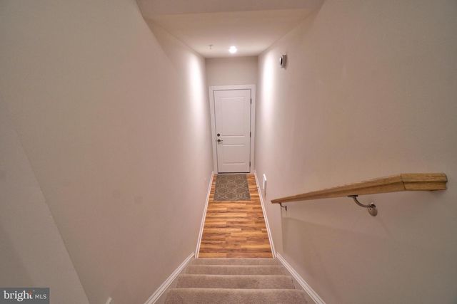 20285 NEWFOUNDLAND SQ, Ashburn, VA 20147