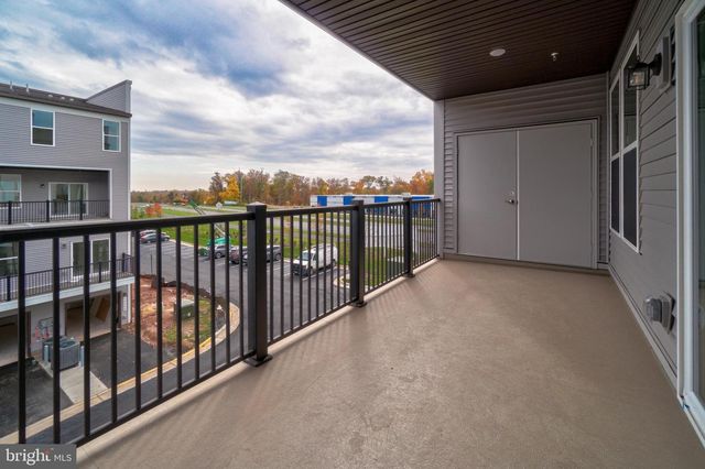 20285 NEWFOUNDLAND SQ, Ashburn, VA 20147