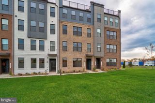 20285 NEWFOUNDLAND SQ, Ashburn, VA 20147