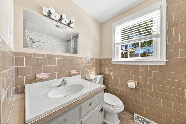 240 Irvington, New Bedford, MA 02745