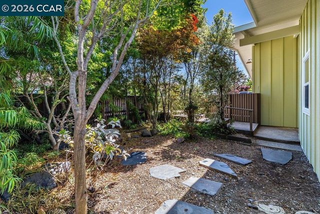 687 Sonoma Street, Richmond, CA 94805