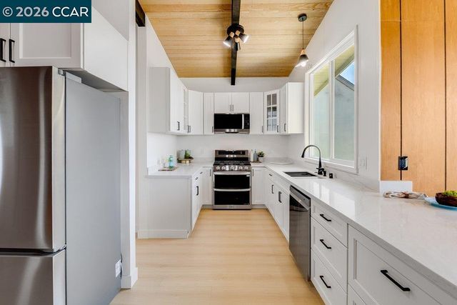 687 Sonoma Street, Richmond, CA 94805