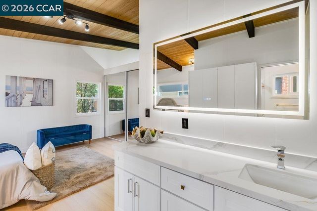 687 Sonoma Street, Richmond, CA 94805