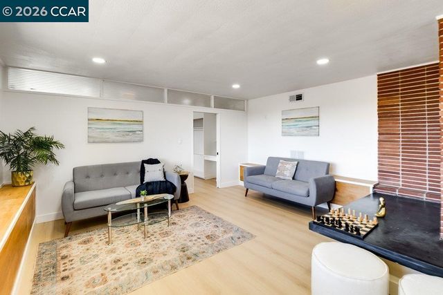 687 Sonoma Street, Richmond, CA 94805