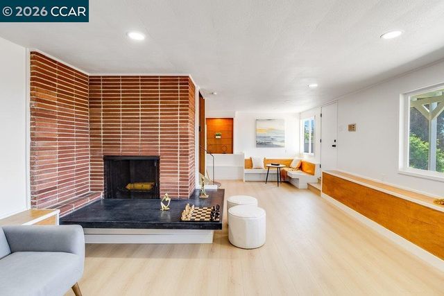 687 Sonoma Street, Richmond, CA 94805