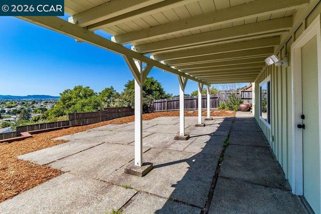 687 Sonoma Street, Richmond, CA 94805