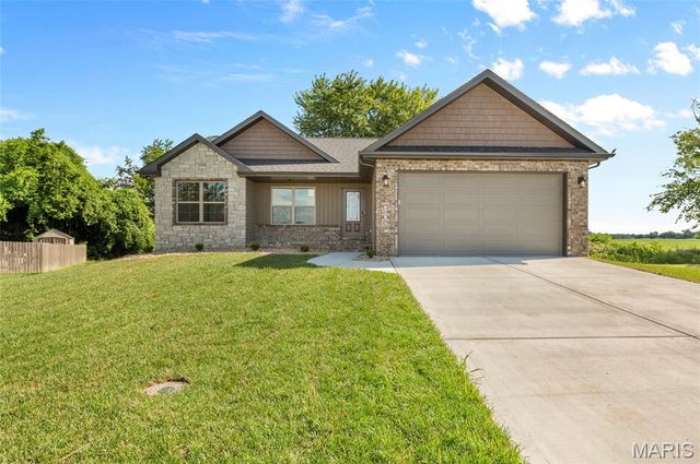 2829 Beth Ann Court, Pontoon Beach, IL 62040