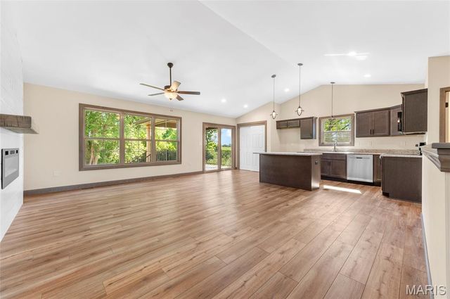 2829 Beth Ann Court, Pontoon Beach, IL 62040