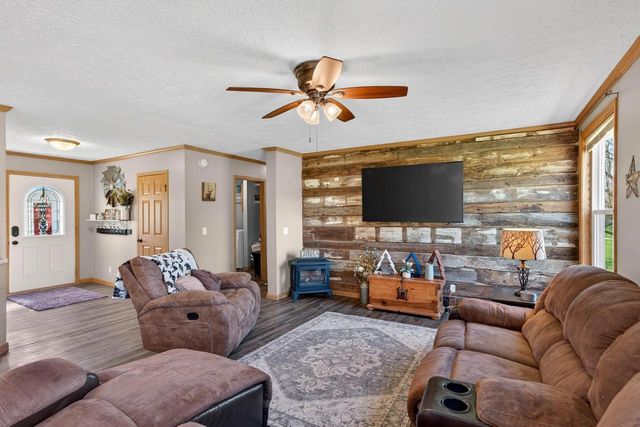 688 Bliven Road, Edgerton, WI 53534