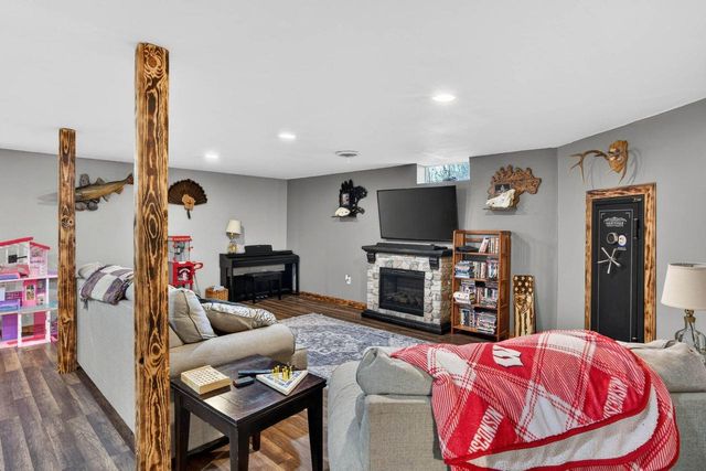 688 Bliven Road, Edgerton, WI 53534