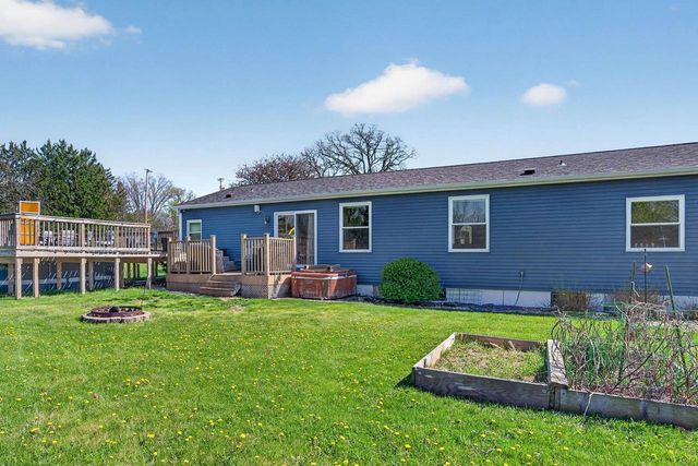 688 Bliven Road, Edgerton, WI 53534