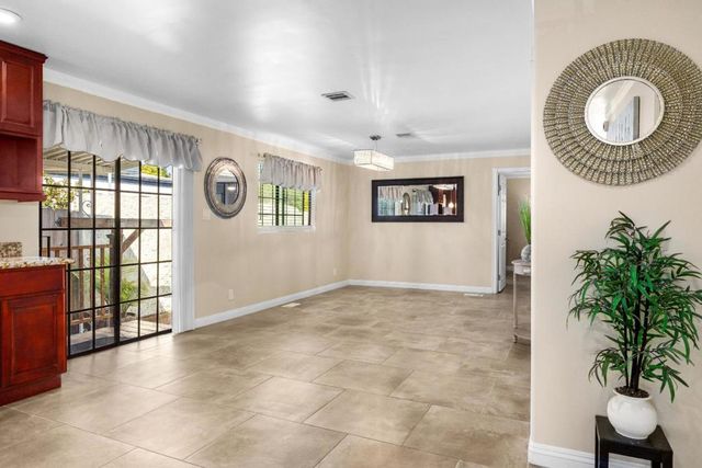 789 Green Valley Road, Watsonville, CA 95076