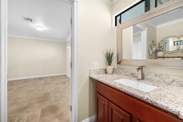 789 Green Valley Road, Watsonville, CA 95076
