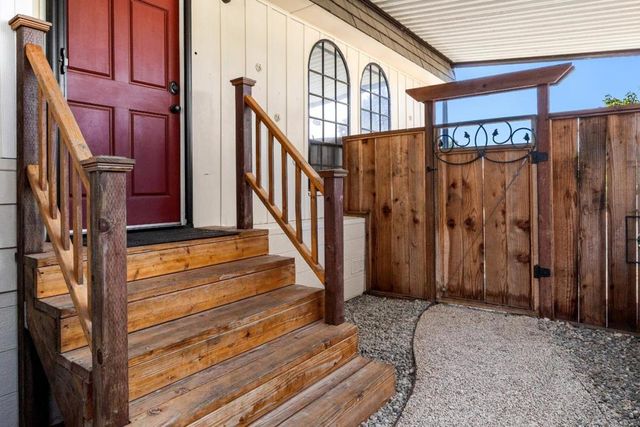 789 Green Valley Road, Watsonville, CA 95076